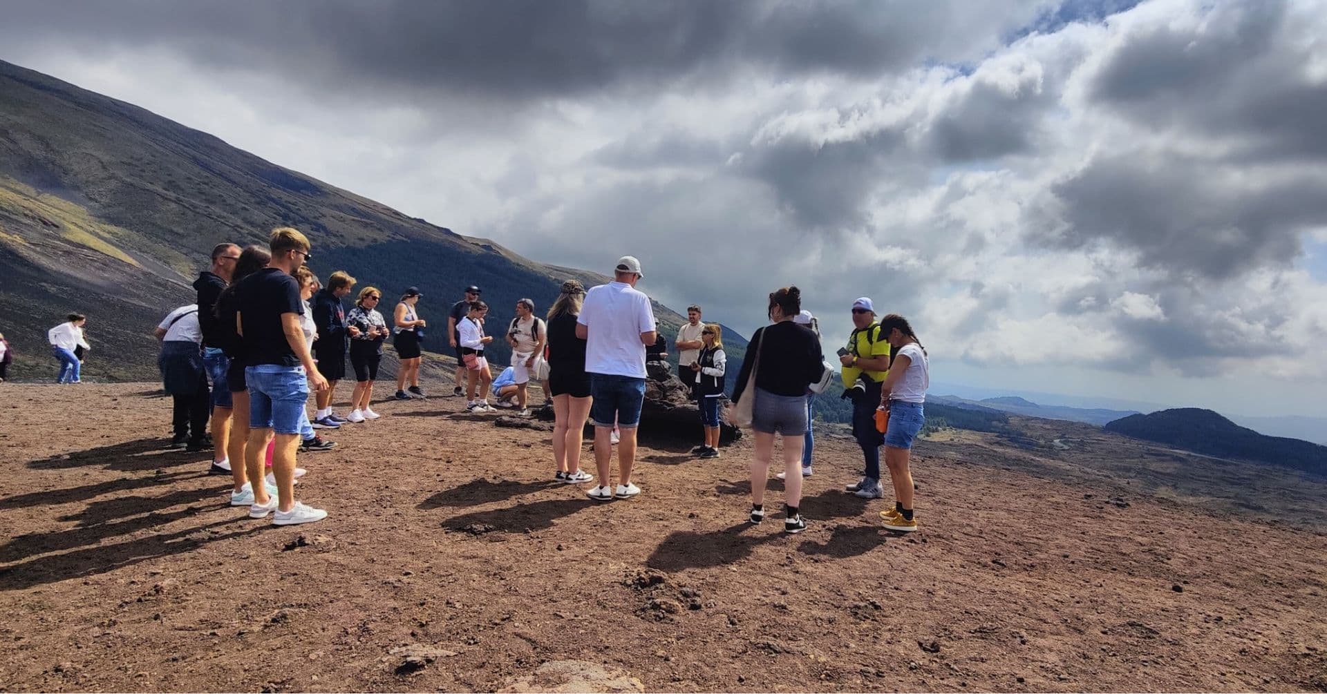 Etna közepes túra – aktív vulkán testközelből